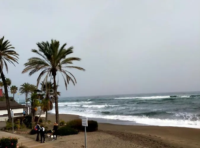 ,apartamento-estudio Primera Linea De Playa Bed & Breakfast Benalmádena