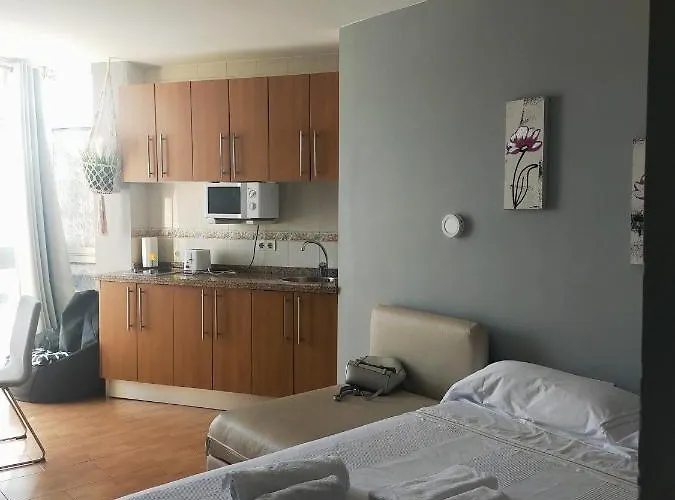 ,apartamento-estudio Primera Linea De Playa Bed & Breakfast