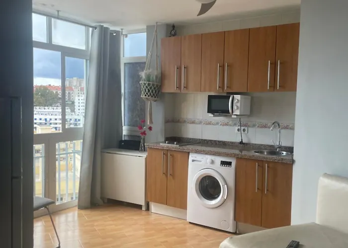 ,apartamento-estudio Primera Linea De Playa Bed & Breakfast Benalmádena