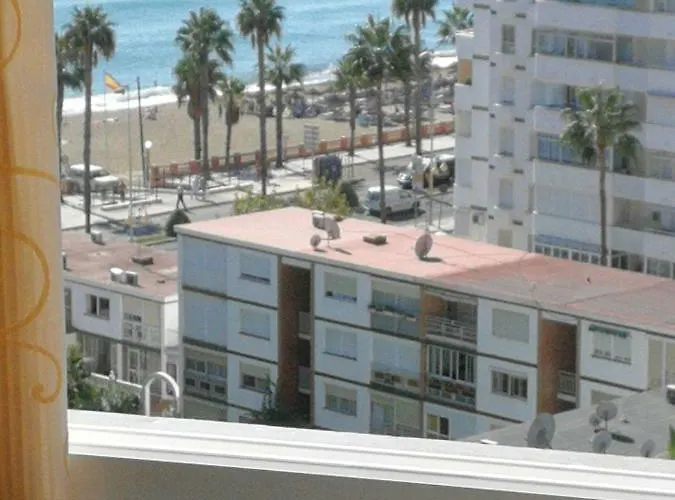 ,apartamento-estudio Primera Linea De Playa Bed & Breakfast 3*